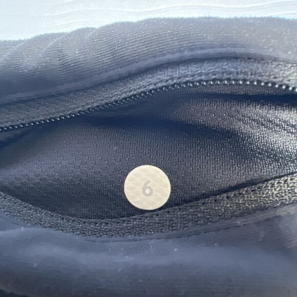 Lululemon Women’s Inspire Crop II Wee Are From Space Black Slate Size 6 - Picture 7 of 7